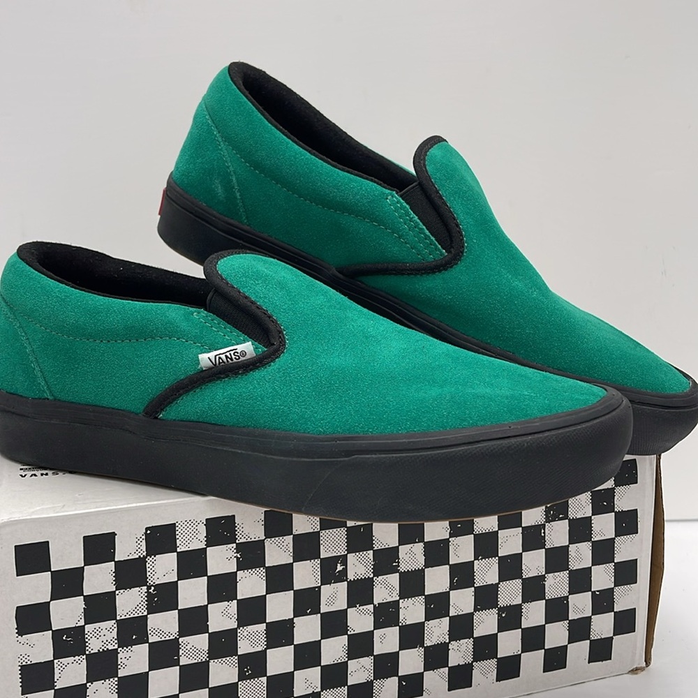 Vans WMNS Classic Slip-On Comficush Ultimate Green Sneakers - Picture 7 of 16